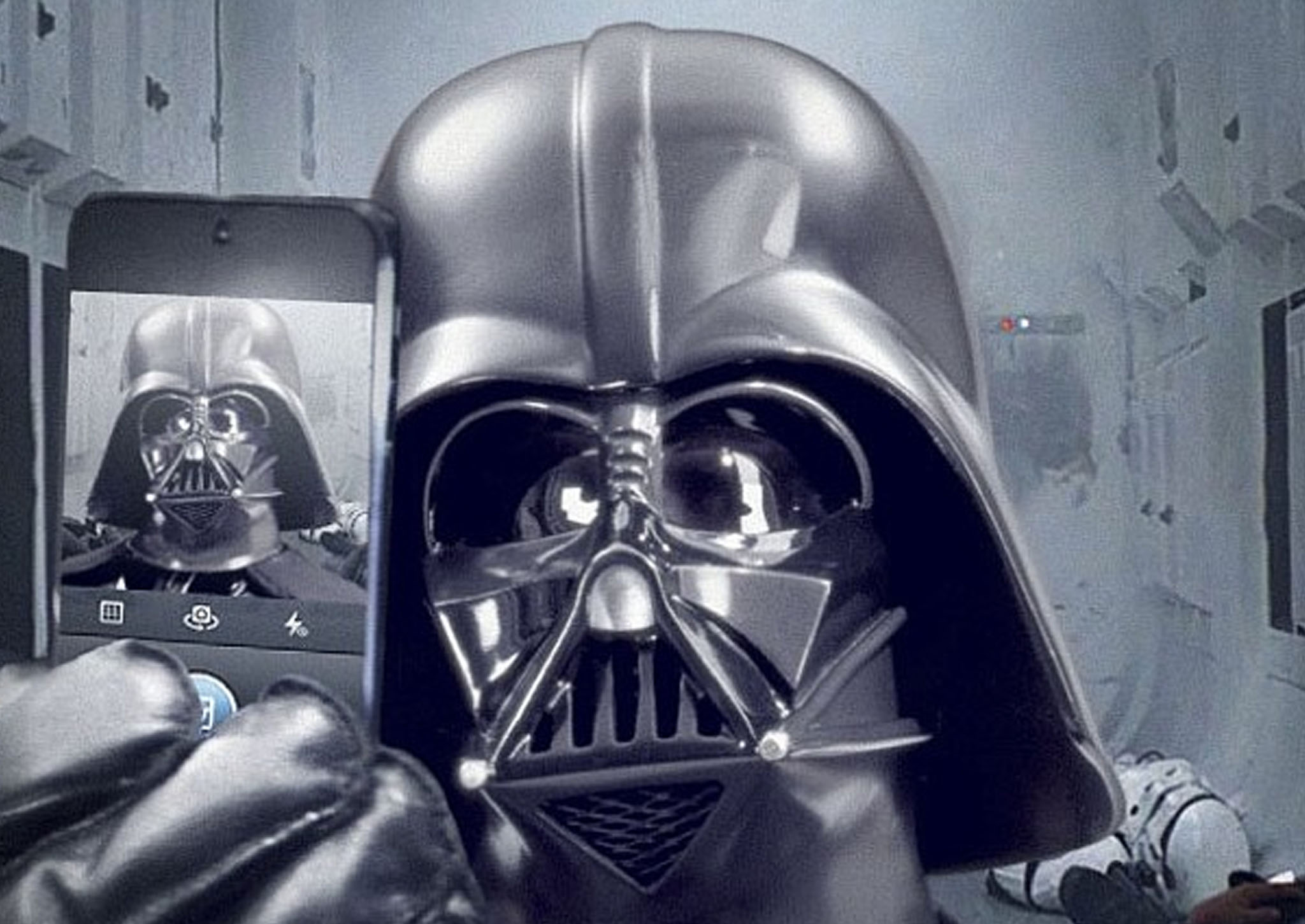 http://worldwideinterweb.com/9450-fictitionial-character-selfies/