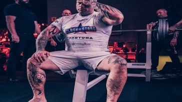Soutěž v bench pressu
