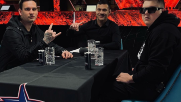 Fayne vs Tadeáš Veselý