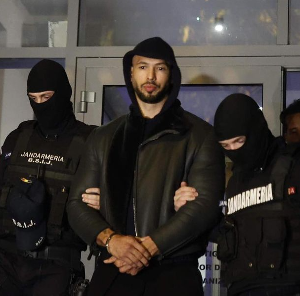 Andrew Tate je na svobodě